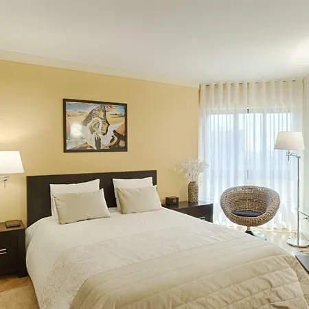 Bmyguest Green Executive Apartment